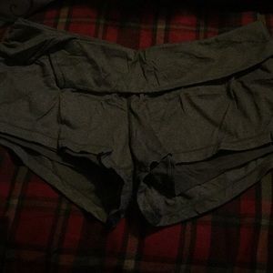 Lululemon size 10 running shorts